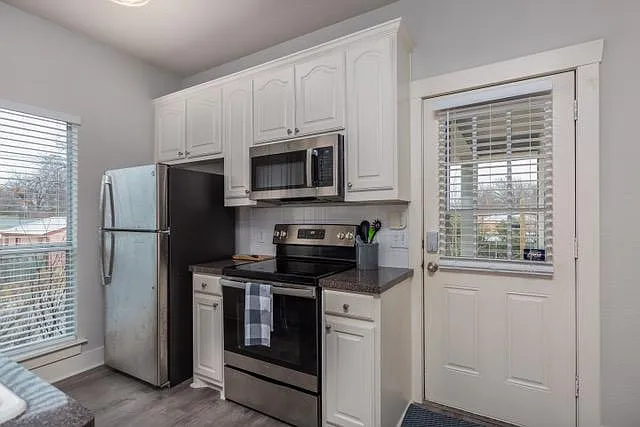2801 Frazier Ave — Photo 16