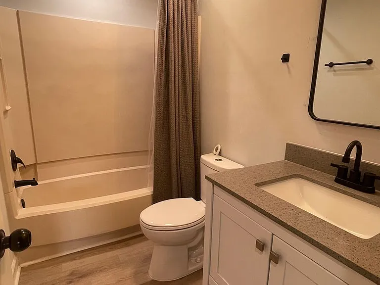 4704 Courtside Pl #A — Photo 13