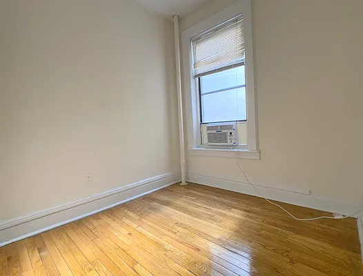 Rented by Oxford Property Group | media 7