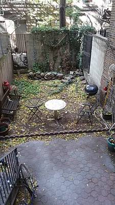 Rented by Chartwell Manhattan Realty | media 2