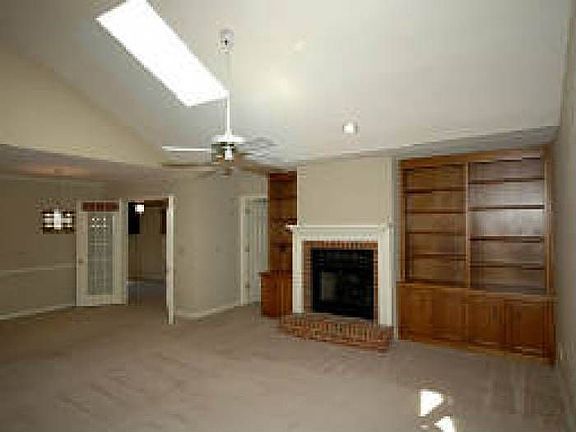 OVERSIZED VAULTED GREATRM