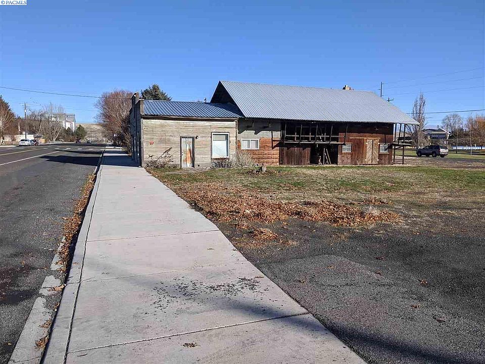 2nd image of 125 S Main St