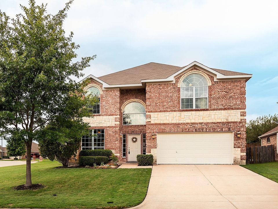 1st image of 301 Forestridge Dr