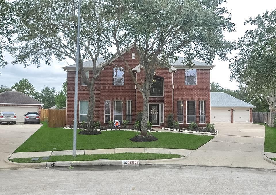 1st image of 25506 Claridge Park Ct