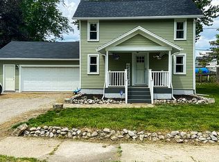 23878 2nd St, Grand Rapids, OH