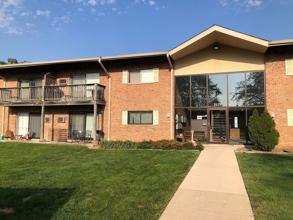 1st image of 7425 Brookdale Dr APT 110