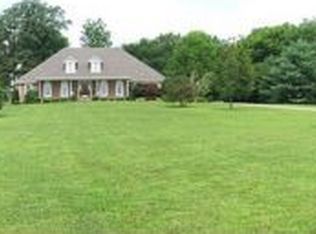 703 Neal Howell Rd, Bowling Green, KY 42104