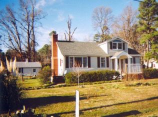 4893 Windmill Point Rd, White Stone, VA 22578