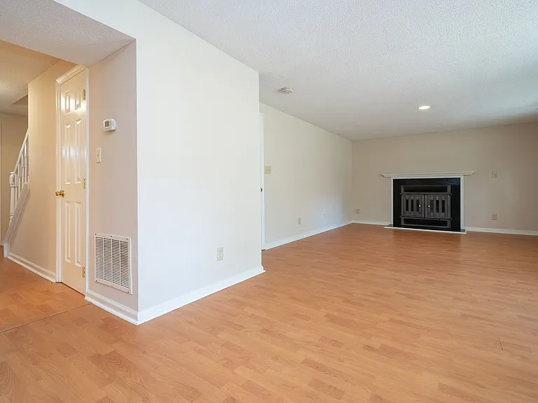 5520 Lacy Rd — Photo 13