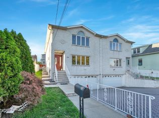 833 2nd St, Secaucus, NJ 07094