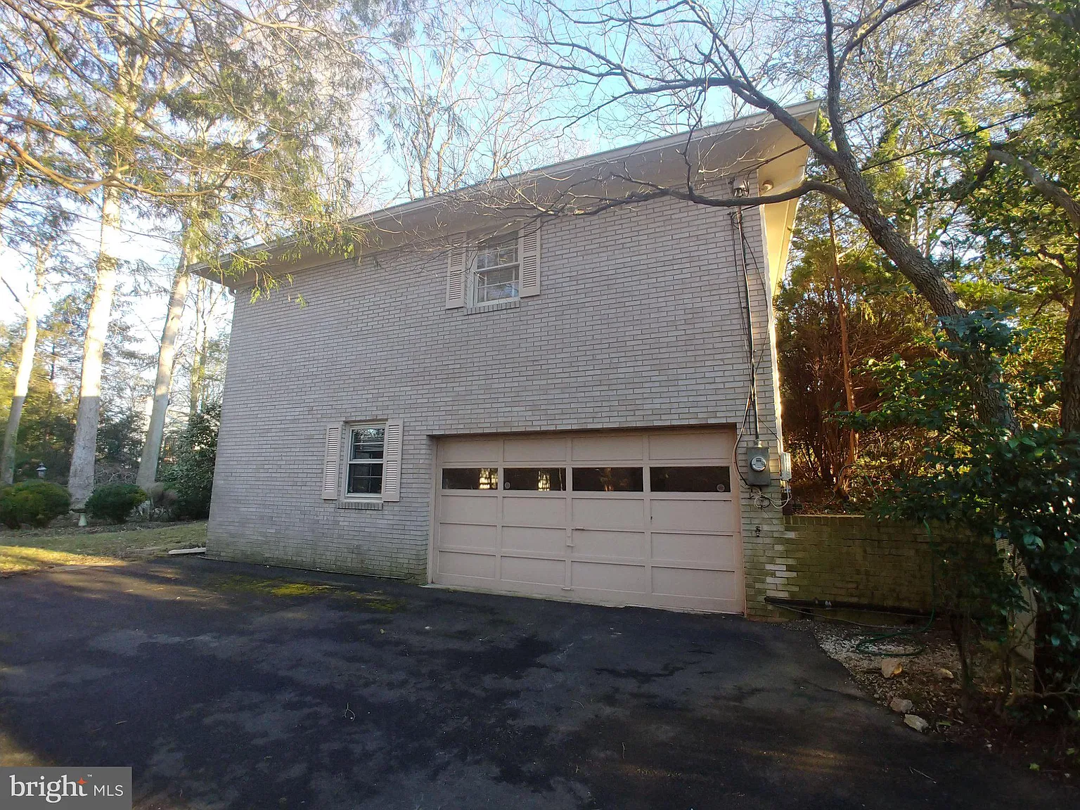 5 bed, 3.0 bath, 3055 sqft, $4,200 — Photo 3