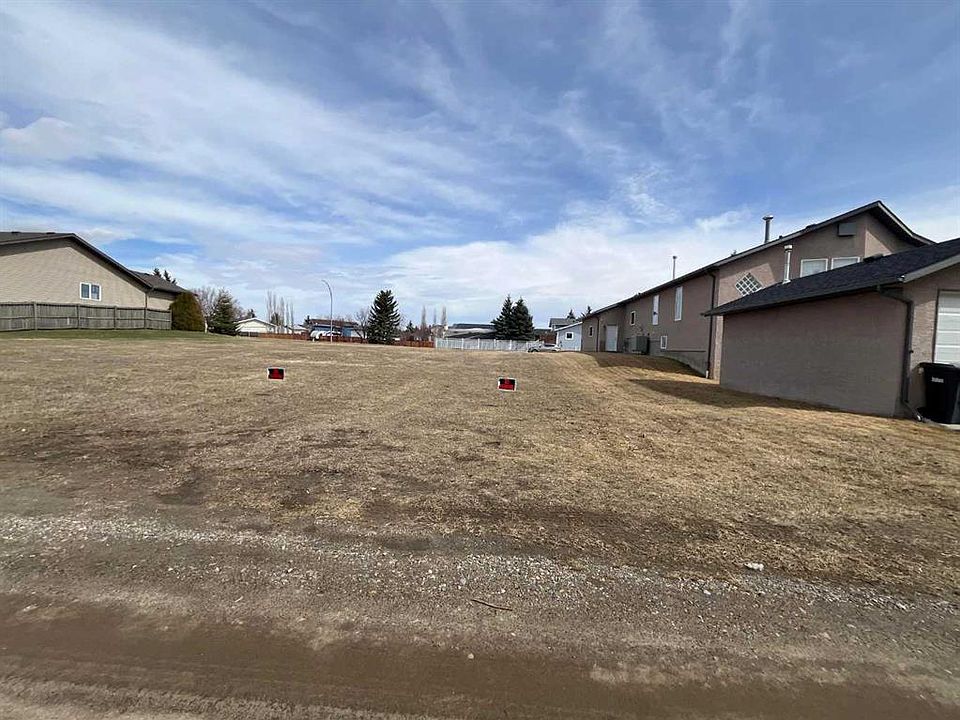 2nd image of 330 Parkview Est