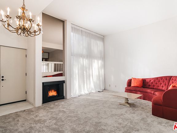 5th image of 22321 Erwin St