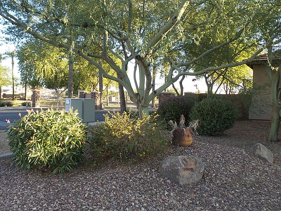 5th image of 14749 W Cameron Dr