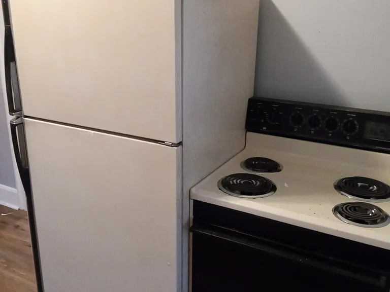 Belle Apartments — Photo 11