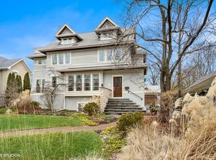 428 Cedar St, Winnetka, IL 60093