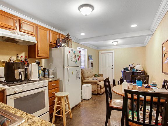 4th image of 2819 Painters St APT C