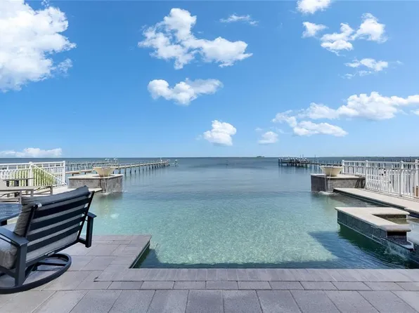 6418 Bright Bay Ct, Apollo Beach, FL 33572