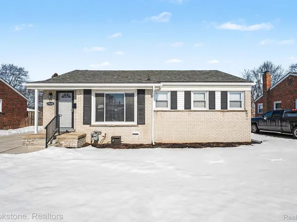 29646 Robert Dr, Livonia, MI 48150