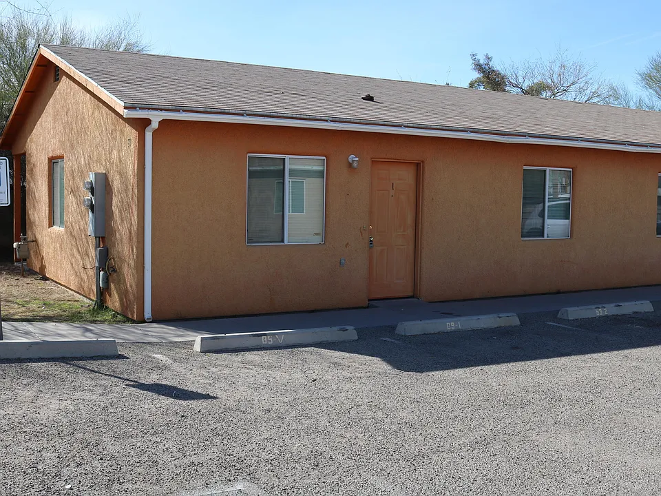 89 E Laguna St #1