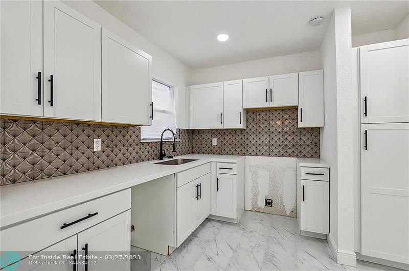 1st image of 1527 NW 11th Pl