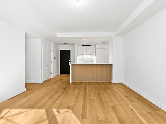 3rd image of 230 E 20th St APT 46