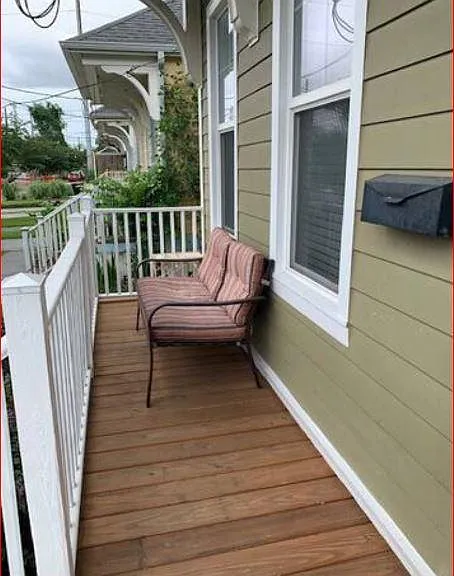 318 N Lopez St — Photo 3