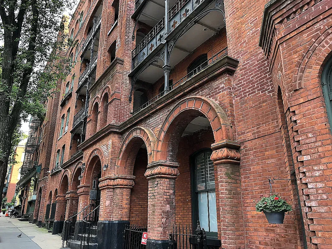24 Joralemon Street — Photo 1