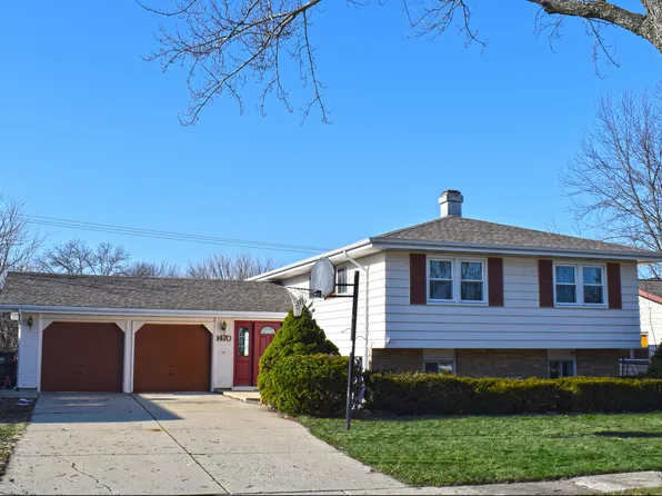 1470 Ashley Rd, Hoffman Estates, IL 60169
