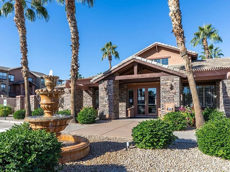 San Clemente Apartments