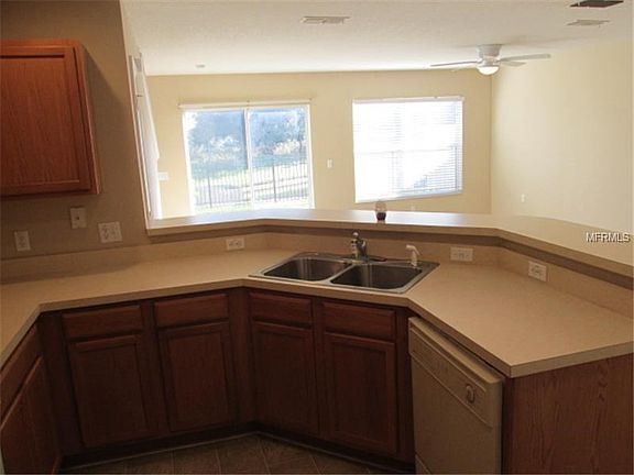 4th image of 2494 Hassonite St