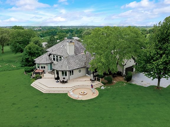 3rd image of 21838 W Green Valley Ct