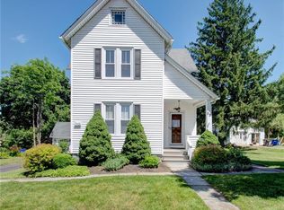 52 Ridge Rd, Middletown, CT 06457