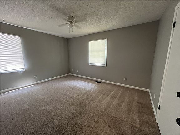 3rd image of 107B Sycamore Ln