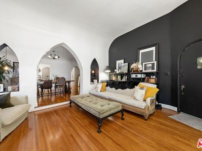 6150 San Vicente Blvd, Los Angeles, CA, 90048