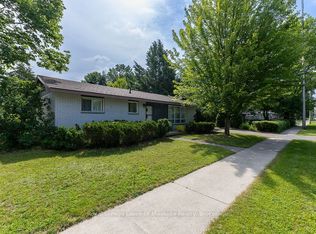 880 Sarah St N, Gravenhurst, ON P1P1E2