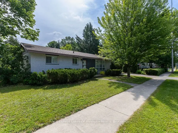 880 Sarah St N, Gravenhurst, ON P1P 1E2