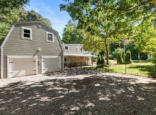 496 Santuit Newtown Rd, Barnstable, MA 02630