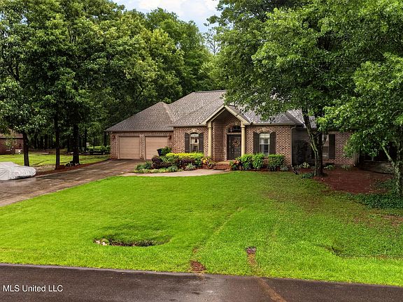 2nd image of 13 China Berry Cir