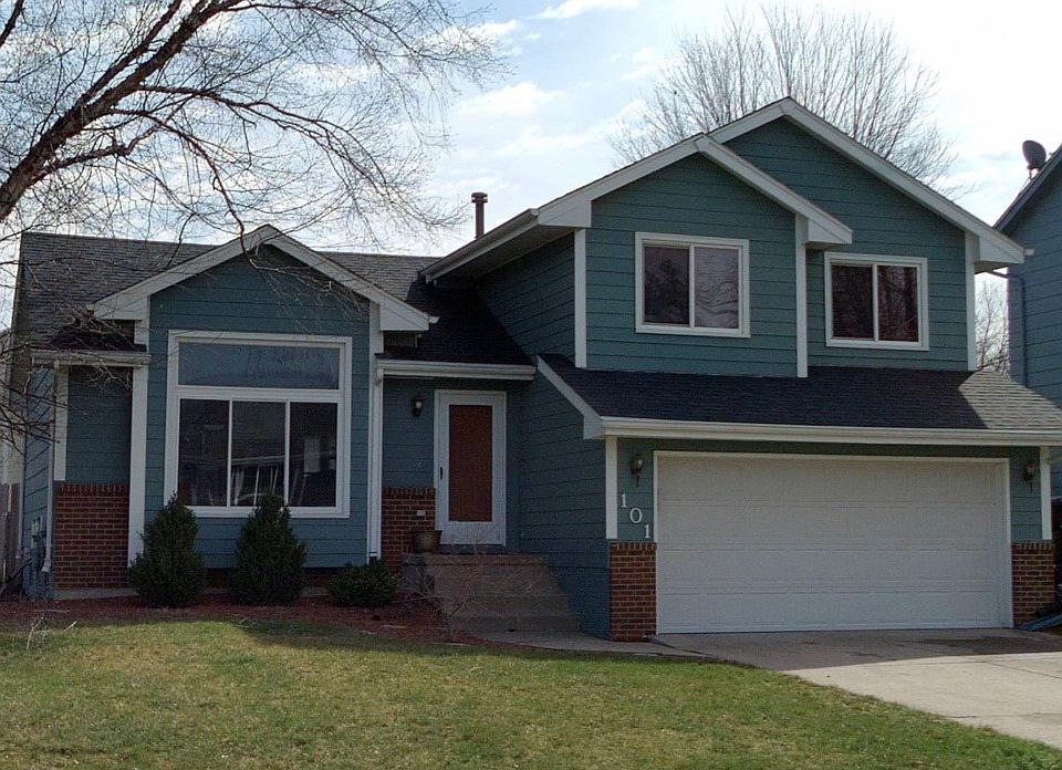 1st image of 101 SW Countrywood Ln