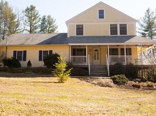 32 Fish Rd, Dudley, MA 01571