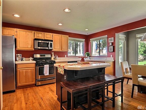 4th image of 3003 39th Street Ct NW