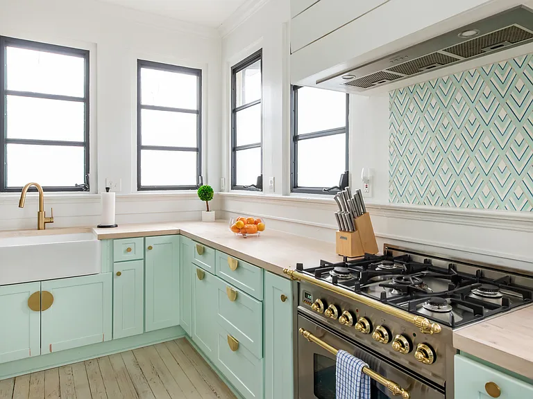 450 N Highland Ave NE #2 — Photo 28