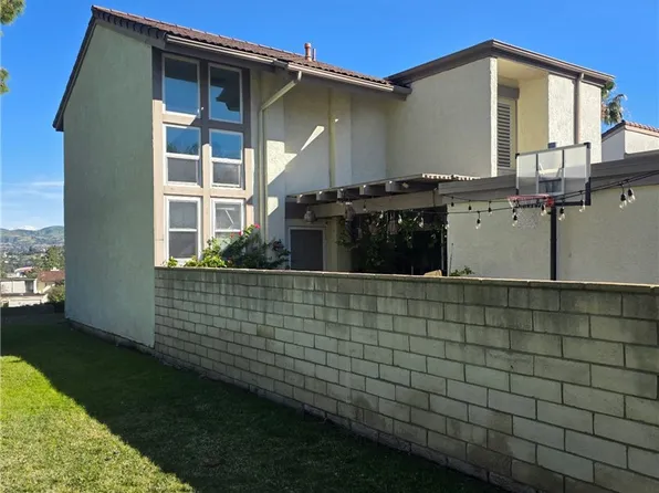 5570 E Vista Del Dia, Anaheim, CA 92807