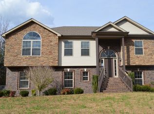 2638 Seven Mile Ferry Rd, Clarksville, TN 37040