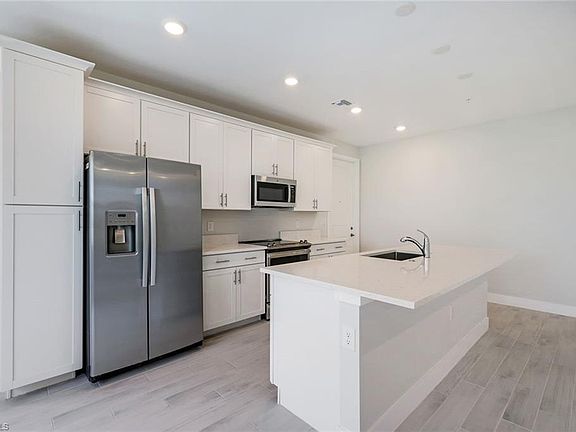 4th image of 26420 Coco Cay CIR #102