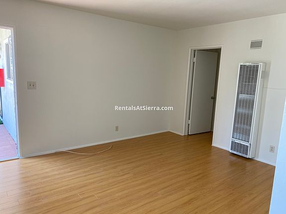 3rd image of 2337 Montrose Ave APT A