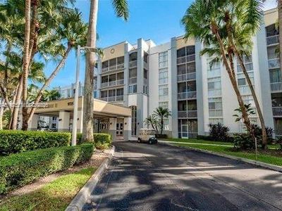9725 NW 52nd St APT 202, Doral, FL, 33178