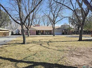 1412 Mission Ave, Carlsbad, NM 88220