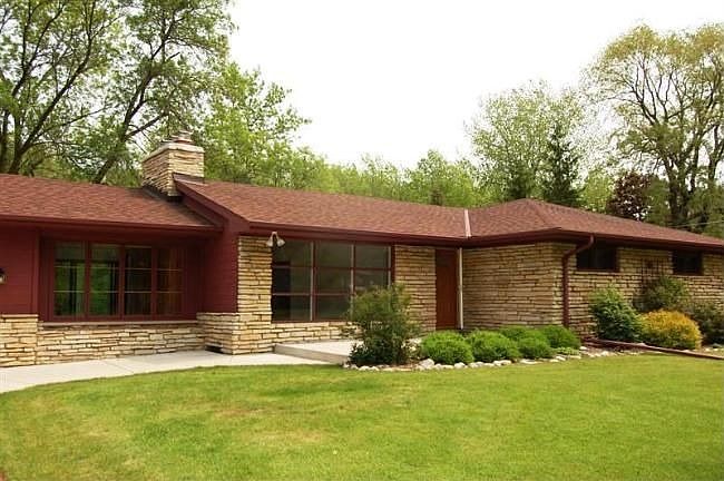 1st image of 3006 W Riverland Dr